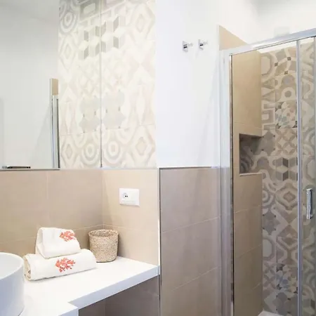 My Exclusive Italy - Spacious With 4 Rooms, Pool, Solarium & Garden *