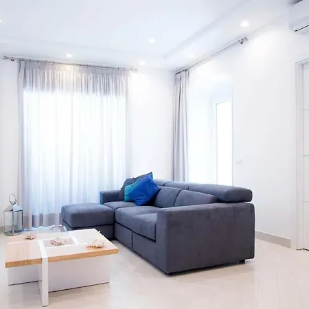 My Exclusive Italy - Spacious With 4 Rooms, Pool, Solarium & Garden *