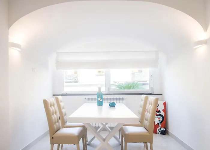 My Exclusive Italy - Spacious With 4 Rooms, Pool, Solarium & Garden Sant'Agnello