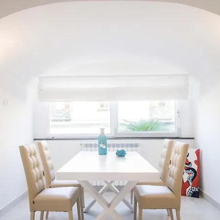 My Exclusive Italy - Spacious With 4 Rooms, Pool, Solarium & Garden Sant'Agnello